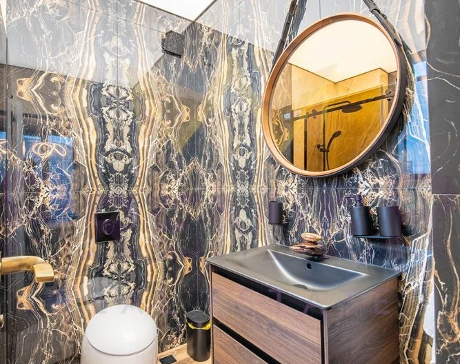 Луксозно обзаведен тристаен апартемент в гр.Варна - - снимка 14 - Имоти Премиер