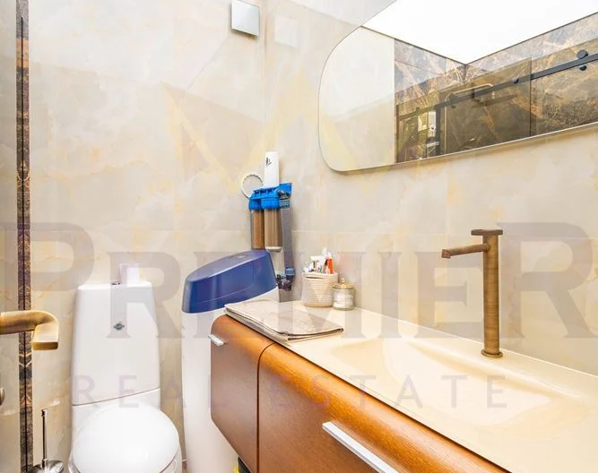 Луксозно обзаведен тристаен апартемент в гр.Варна - - снимка 16 - Имоти Премиер