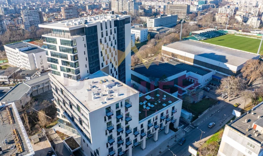 Луксозно обзаведен тристаен апартемент в гр.Варна - - снимка 20 - Имоти Премиер