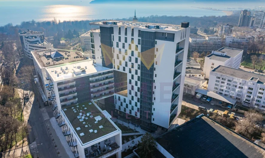 Луксозно обзаведен тристаен апартемент в гр.Варна - - снимка 22 - Имоти Премиер