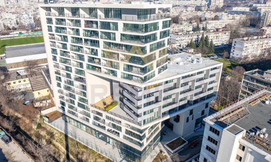 Луксозно обзаведен тристаен апартемент в гр.Варна - - снимка 27 - Имоти Премиер