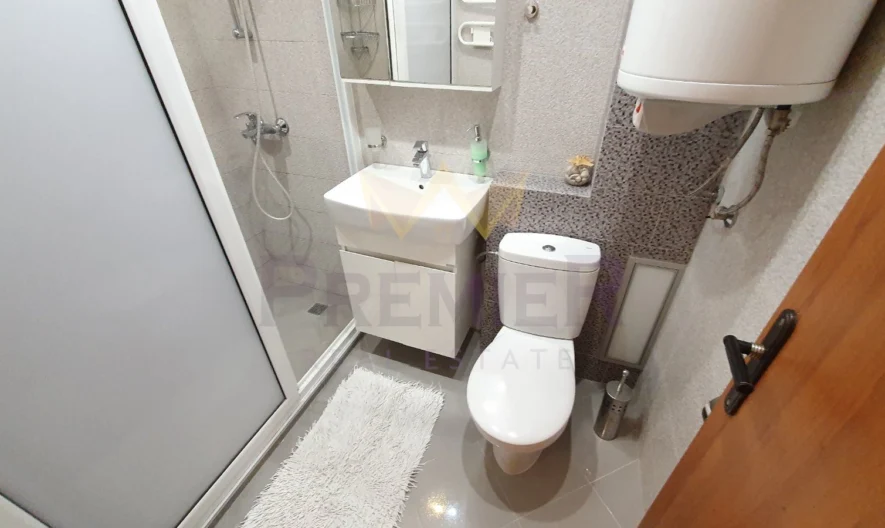 ЛУКСОЗНО ОБЗАВЕДЕН ТРИСТЕН АПАРТАМЕНТ В РАЙОНА НА НЕПТУН - - снимка 11 - Имоти Премиер