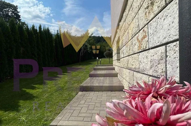 Луксозно обзаведена къща в гр.Правец -  - снимка 25 - Имоти Премиер