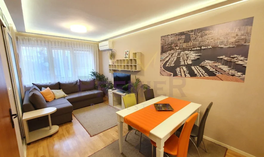 LUXURIOUSLY FURNISHED THREE-ROOM APARTMENT IN THE NEPTUNE AREA -  - snimka 2 - Imoti Premier