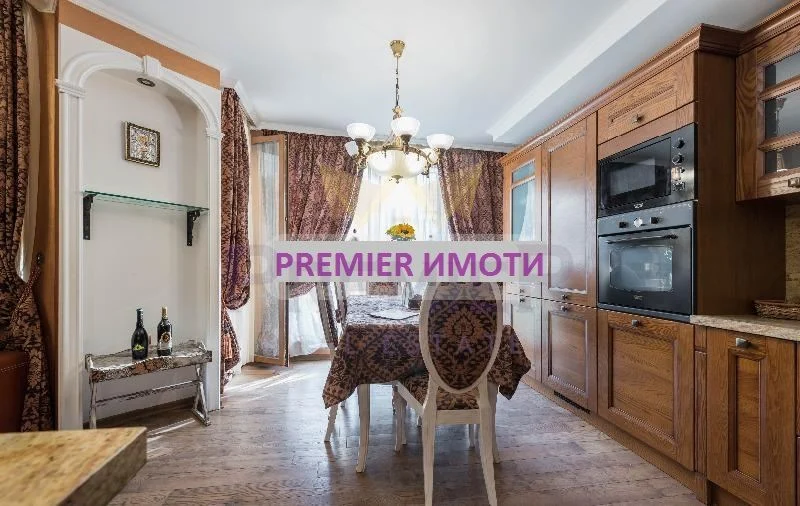 LUXURIÖSE DREI-ZIMMER-WOHNUNG SEWASTOPOL -  - snimka 1 - Imoti Premier
