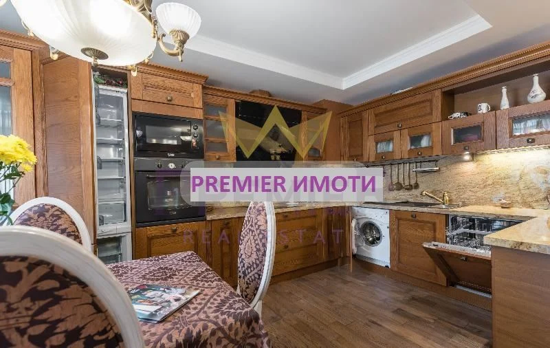 LUXURIÖSE DREI-ZIMMER-WOHNUNG SEWASTOPOL -  - snimka 5 - Imoti Premier