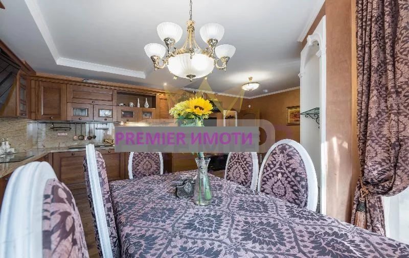 LUXURIÖSE DREI-ZIMMER-WOHNUNG SEWASTOPOL -  - snimka 9 - Imoti Premier