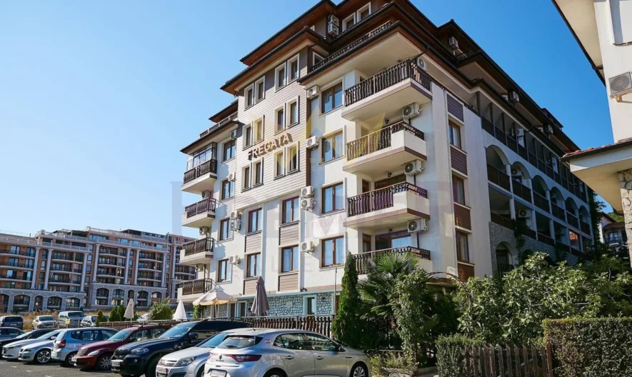 Luxuriöse Dreizimmerwohnung auf zwei Ebenen mit Meerblick in Sveti Vlas -  - snimka 1 - Imoti Premier