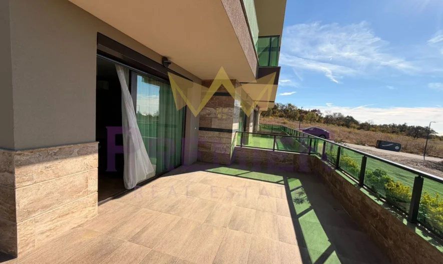 Luxuriöse Dreizimmerwohnungen mit Meerblick, Pools und Golfbereich - - snimka 18 - Imoti Premier
