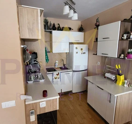 LUXURY APARTMENT IN A GATED COMPLEX WITH POOL -  - snimka 2 - Imoti Premier