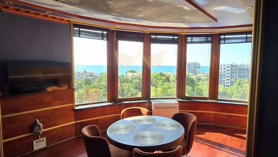 Luxury penthouse 353 sq.m with 5 parking spaces -  - snimka 1 - Imoti Premier