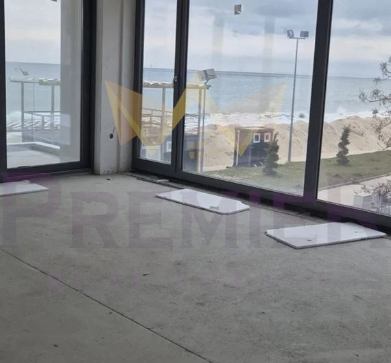 Luxury three-room apartment on the beachfront -  - snimka 7 - Imoti Premier