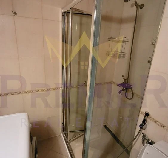 LUXUSWOHNUNG IN GESCHLOSSENER WOHNANLAGE MIT POOL -  - snimka 8 - Imoti Premier