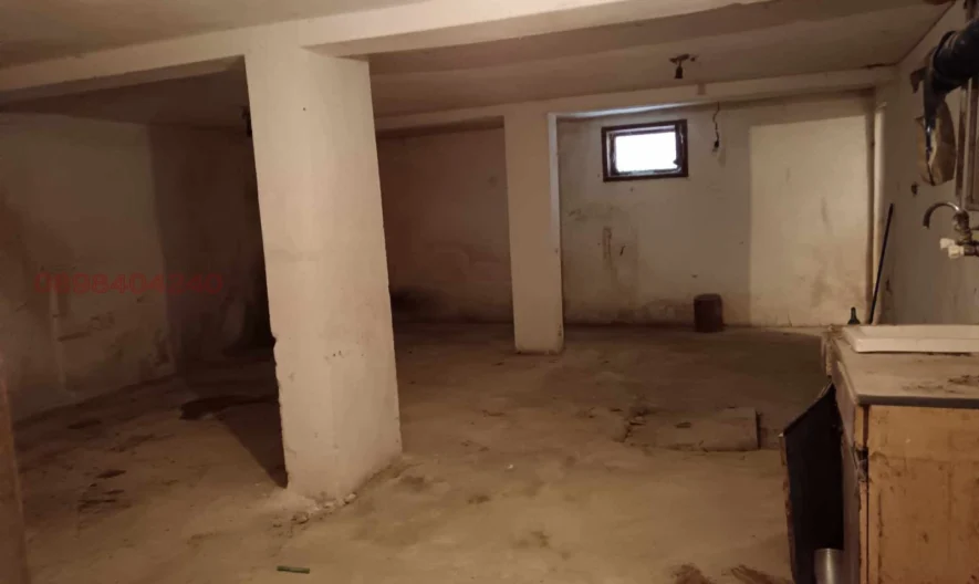 Магазин на 2 нива в център, морска градина -  - снимка 3 - Имоти Премиер