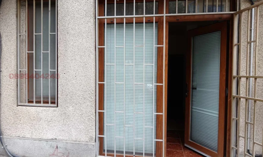 Магазин на 2 нива в център, морска градина -  - снимка 4 - Имоти Премиер