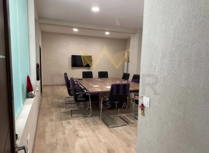 Агенция за недвижими имоти - Имоти Премиер - имот - 1164935, Цена: 282200 EUR