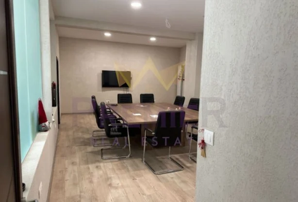 Агенция за недвижими имоти - Имоти Премиер - имот - 1164935, Цена: 282200 EUR