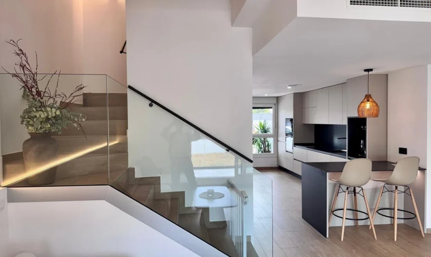 Maisonette in Alicante (4 Schlafzimmer, 3 Badezimmer) - - snimka 1 - Imoti Premier