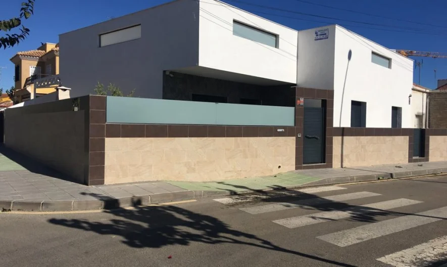 Maisonette in Torre de la Horadada, Alicante (4 Schlafzimmer, 2 Badezimmer) -  - snimka 1 - Imoti Premier