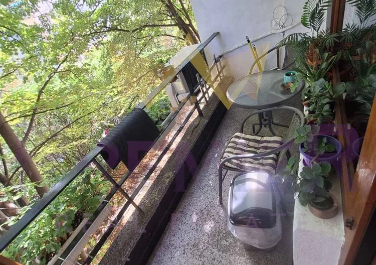 Маломерен Тристаен в Лазур , страхотен за семейство ! - - снимка 12 - Имоти Премиер