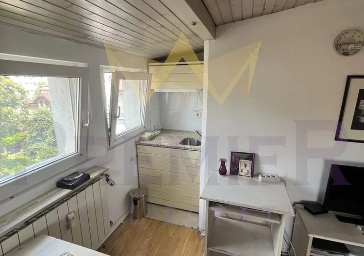 Мансарден апартамент в Центъра на София -  - снимка 3 - Имоти Премиер