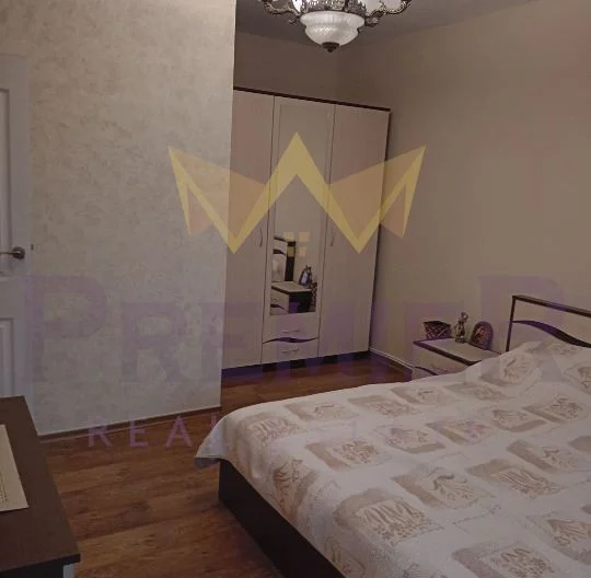 Масивна двуетажна напълно обзаведена къща (200кв.м.) с двор (1500 кв.м.) в с. Славеево, обл. Добрич. -  - снимка 10 - Имоти Премиер