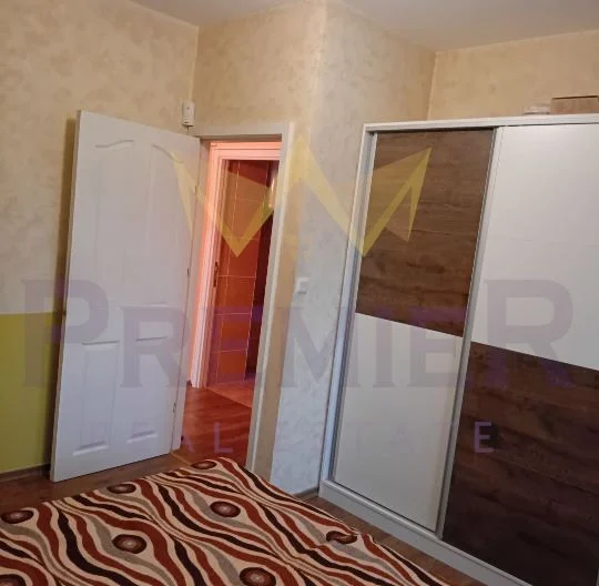 Масивна двуетажна напълно обзаведена къща (200кв.м.) с двор (1500 кв.м.) в с. Славеево, обл. Добрич. -  - снимка 5 - Имоти Премиер