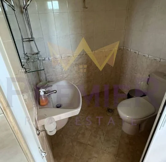 МАСИВНА КЪЩА В ГР.СРЕДЕЦ -  - снимка 8 - Имоти Премиер