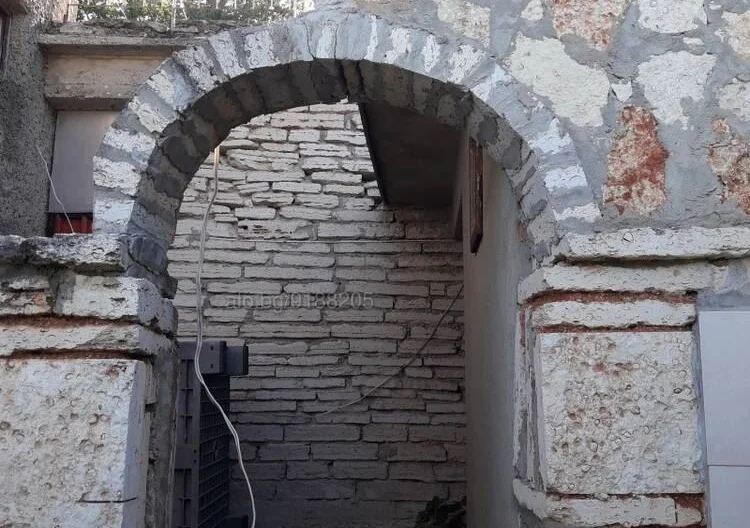 Masszív háromszintes ház Balcsik környékén - - snimka 3 - Imoti Premier