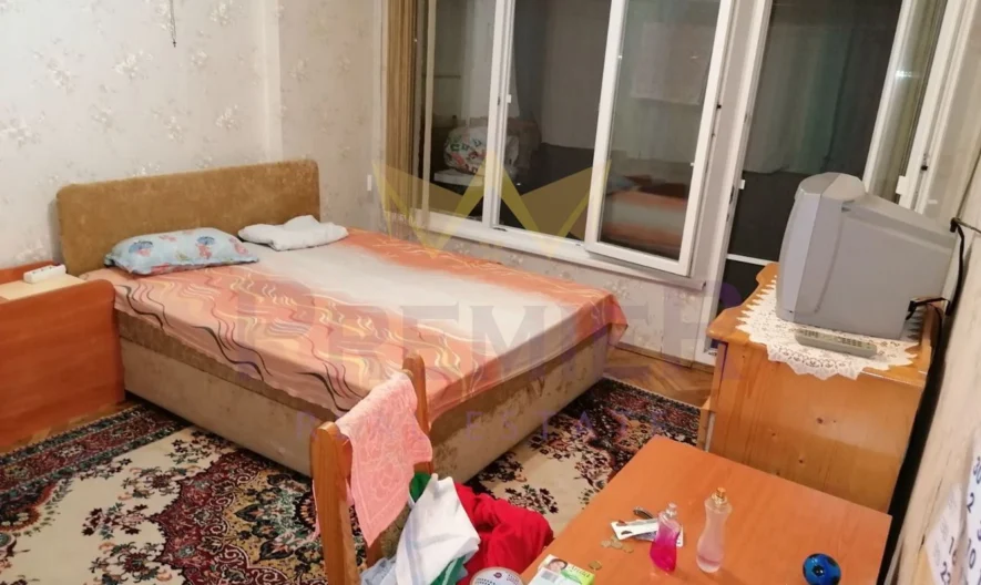 MÖBLIERTE ZWEI-ZIMMER-WOHNUNG (GARCONNIÈRE-TYP), VIERTEL VLADISLAVOVO -  - snimka 4 - Imoti Premier