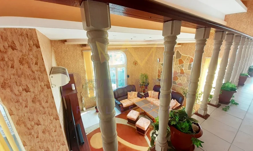 МЕЗОНЕТ ДВЕ СПАЛНИ МНОГО ПРОСТОРЕН - - снимка 15 - Имоти Премиер