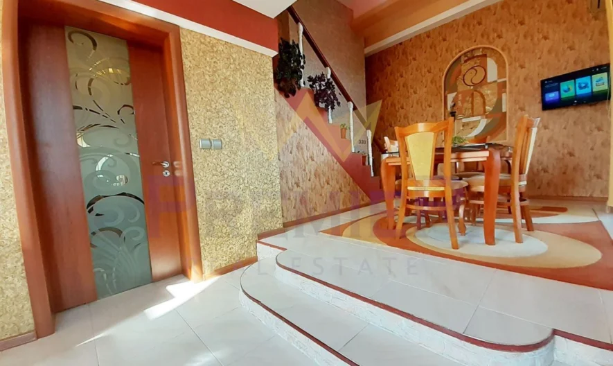 МЕЗОНЕТ ДВЕ СПАЛНИ МНОГО ПРОСТОРЕН - - снимка 17 - Имоти Премиер