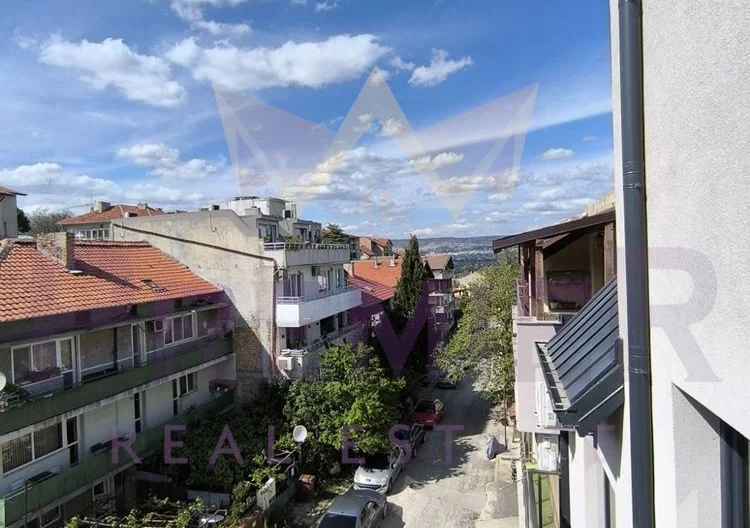 Мезонет кв. Аспарухово 180.04 кв.м. -  - снимка 17 - Имоти Премиер