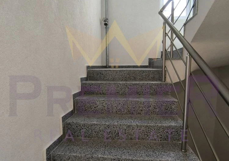 Мезонет кв. Аспарухово 180.04 кв.м. -  - снимка 23 - Имоти Премиер