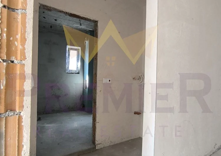 Мезонет кв. Аспарухово 180.04 кв.м. -  - снимка 7 - Имоти Премиер