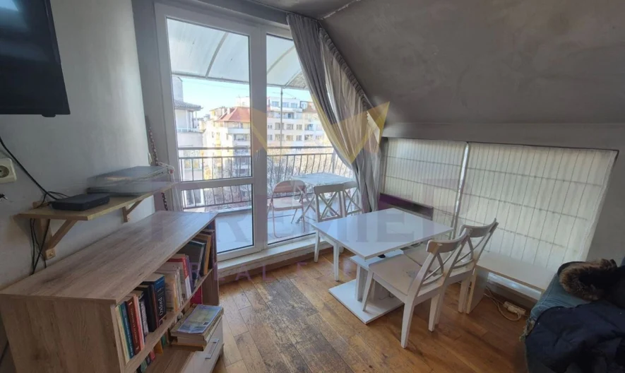 Мезонет в кв. Банишора -  - снимка 5 - Имоти Премиер