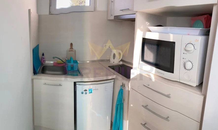 МНОГО СВЕТЛО И УЮТНО СТУДИО С ПАРКОМЯСТО ЗАТВОРЕН КОМПЛЕКС -  - снимка 4 - Имоти Премиер