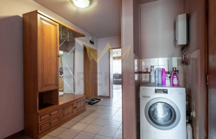 Многофамилна къща тип кооперация на шест нива Варна център -  - снимка 15 - Имоти Премиер