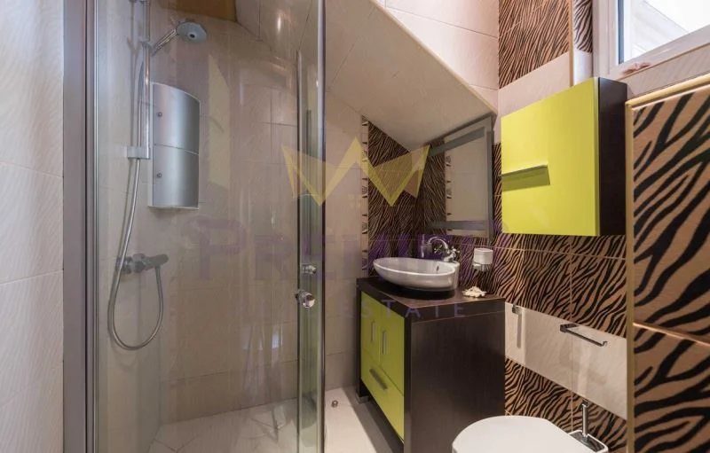 Многофамилна къща тип кооперация на шест нива Варна център -  - снимка 6 - Имоти Премиер