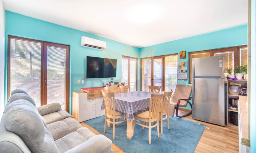 Многофункционална къща с осем апартамента подземен паркинг и морска панорама – м-ст Ален Мак -  - снимка 1 - Имоти Премиер