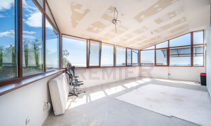 Многофункционална къща с осем апартамента подземен паркинг и морска панорама – м-ст Ален Мак -  - снимка 12 - Имоти Премиер