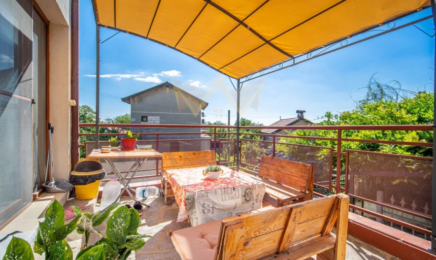 Многофункционална къща с осем апартамента подземен паркинг и морска панорама – м-ст Ален Мак -  - снимка 16 - Имоти Премиер