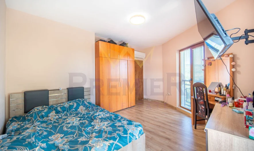 Многофункционална къща с осем апартамента подземен паркинг и морска панорама – м-ст Ален Мак -  - снимка 7 - Имоти Премиер