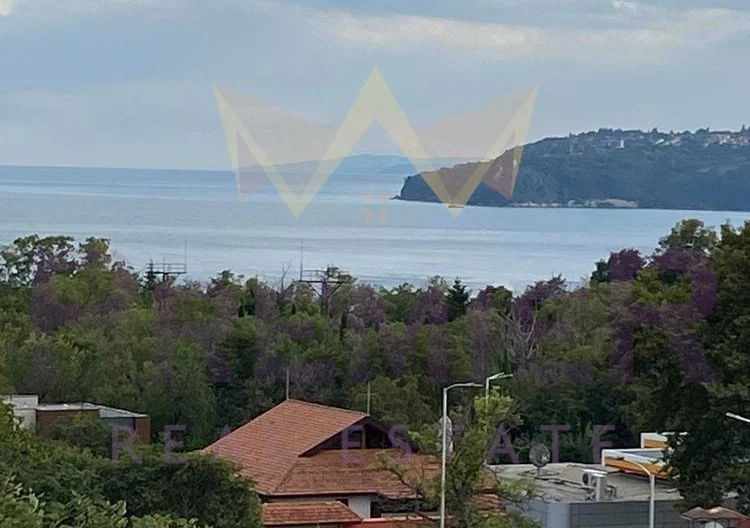 МНОГОСТАЕН АПАРТАМЕНТ БРИЗ - - снимка 8 - Имоти Премиер