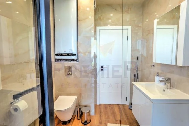 МНОГОСТАЕН АПАРТАМЕНТ, ГАЛАТА -  - снимка 11 - Имоти Премиер