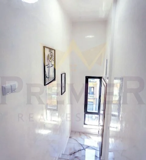 МНОГОСТАЕН АПАРТАМЕНТ, ГАЛАТА -  - снимка 12 - Имоти Премиер