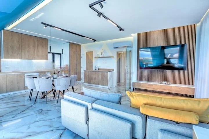 МНОГОСТАЕН АПАРТАМЕНТ, ГАЛАТА -  - снимка 3 - Имоти Премиер