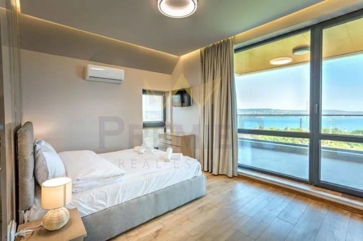 МНОГОСТАЕН АПАРТАМЕНТ, ГАЛАТА -  - снимка 6 - Имоти Премиер