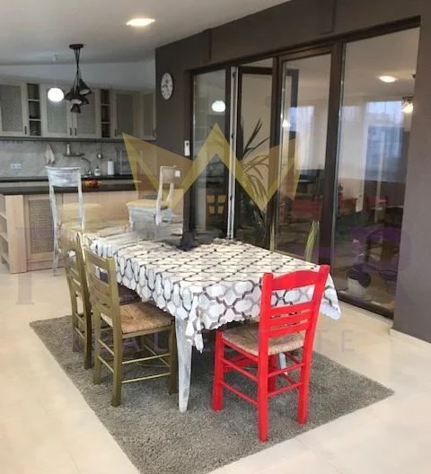 МНОГОСТАЕН АПАРТАМЕНТ, ЛЕВСКИ - - снимка 3 - Имоти Премиер