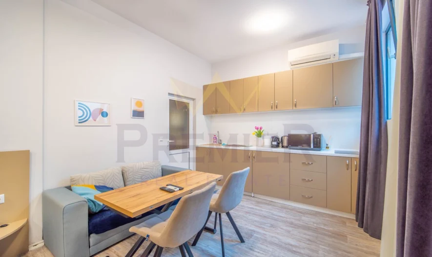 Многостаен апартамент, разделен на три отделни в идеален център на гр. Варна -  - снимка 16 - Имоти Премиер